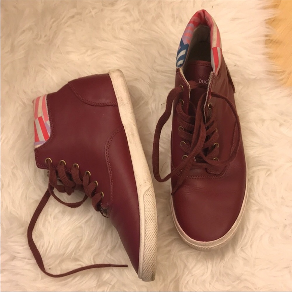 Bucketfeet 👟Sneakers